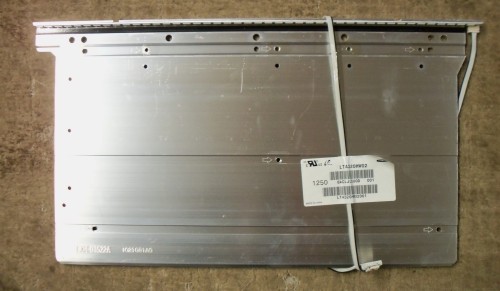 2012SG32 (LTA320HWO2).jpg